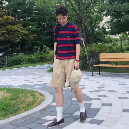 男生夏日别乱穿衣服,有这5套短裤穿搭就够了,帅气阳光颜值高