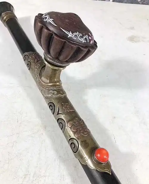 祸害中国人的清代大烟枪__财经头条