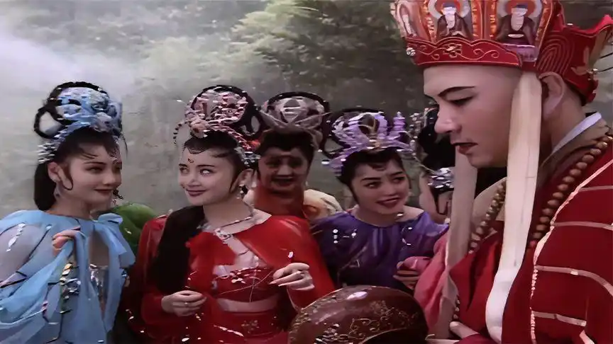 86版西游记第21集 七个蜘蛛精洗澡 孙悟空只偷衣服猪八戒却这么做