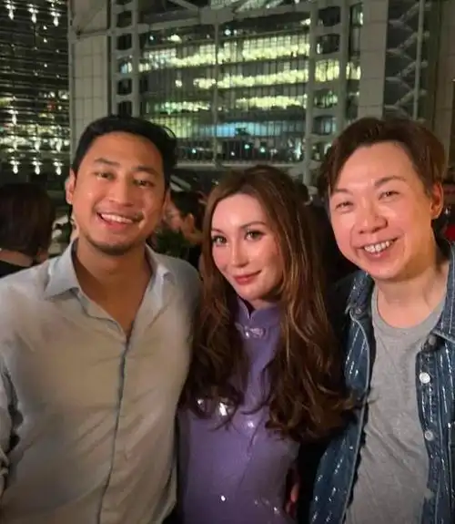 顶级豪门大聚会俞琤获赌王家族二房认可香港三大女神都有现身