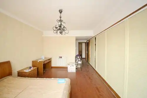 烈士公园观景房 鹏程世家大三房带露阳台出售