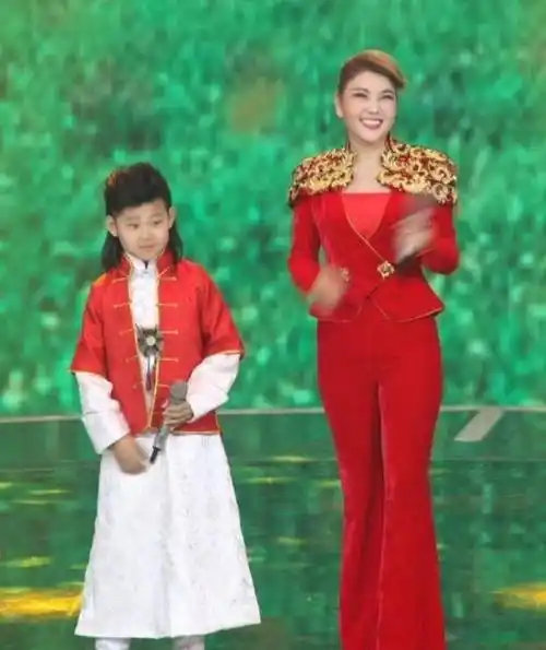 内蒙古之花乌兰图雅,将歌声唱出草原,却留不住心上人_汉子_首歌_生活