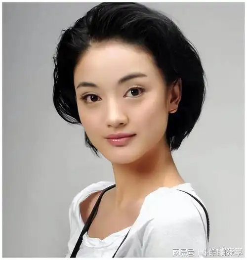 被名字耽误的8大明星,男的柔弱娇羞,女的却显得硬气