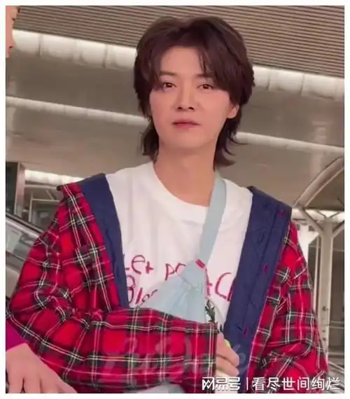 34岁的鹿晗!胖了,老了,肤色暗沉,脸色蜡黄!