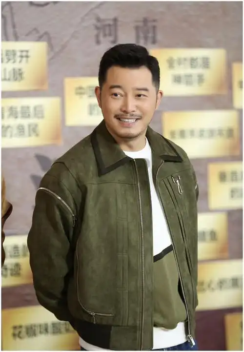 沙溢动作笨拙还要说唱,突破形象秀嘻哈范,自称aka"沙龙"