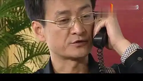 罪域:黑老大独闯兆辉煌公司,开口就要600万,兆哥无奈打了电话