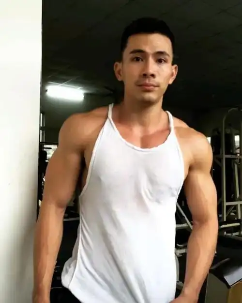 浅谈分析:婚恋中,女人普遍喜爱这种性情及体型的男人