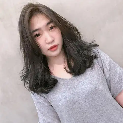 厚重感的发型2018最流行