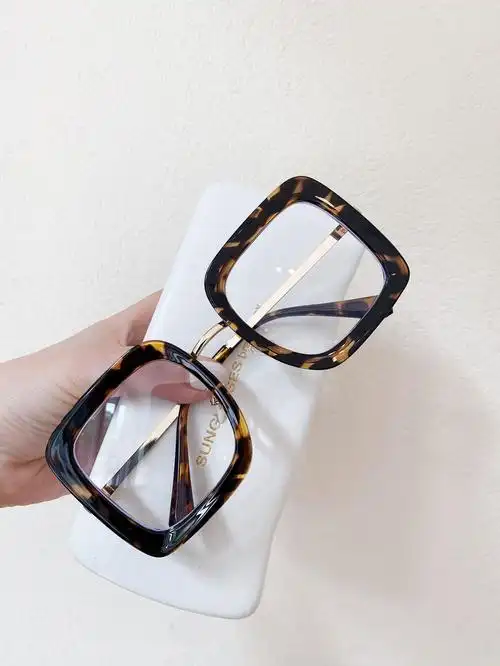 跋图在劫难逃赵彬彬同款眼镜鹿晗透明粗框大框眼镜男女方形防蓝光眼镜