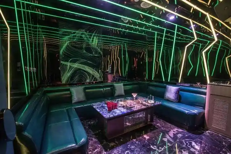 拱北新开一家科技感爆棚的ktv目测会火