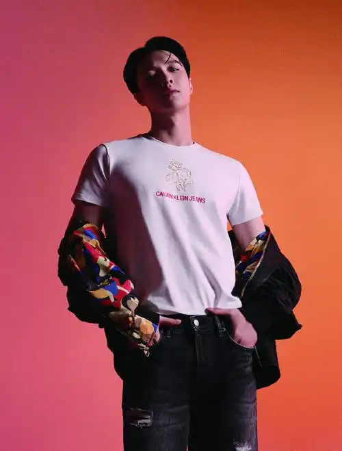 张艺兴ck全球代言人