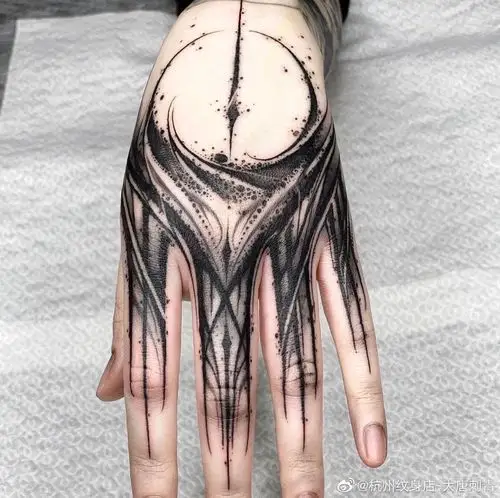 纹身手背最酷的纹身