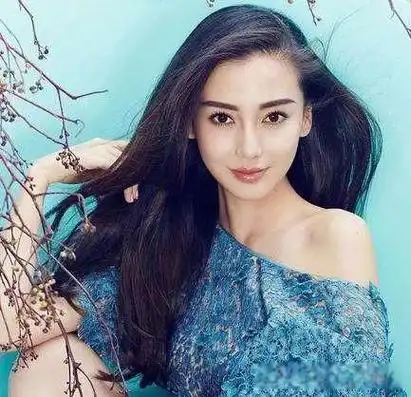 杨颖个人资料简介没有演技为什么也可以火