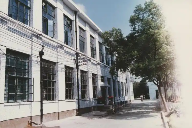 90年代上海海运学院校园老照片