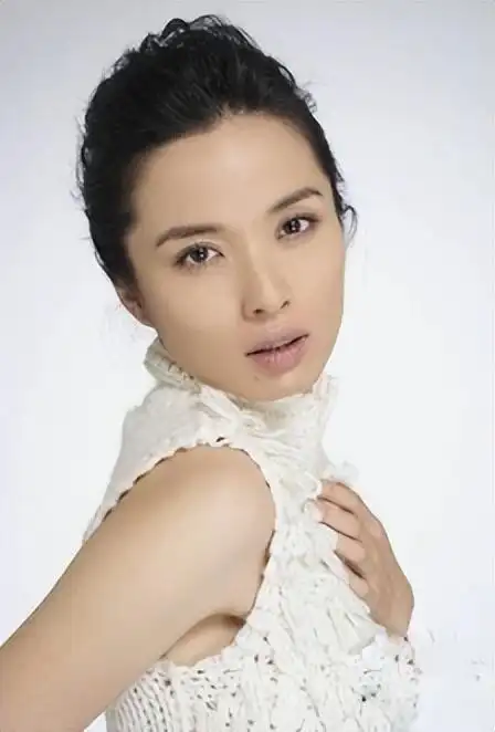 靳东老婆李佳个人简历 个人(靳东老婆李佳个人资料 简介)