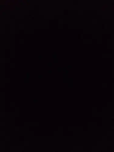 要纯黑色不反光的,我拿来变魔术的背景越黑