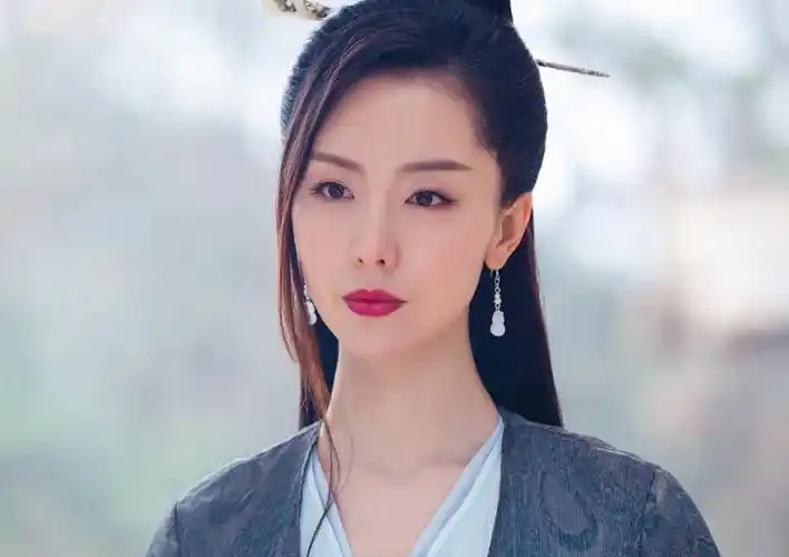 原创明月照我心热播陶珞依惊喜亮相2019两部作品都未带火她