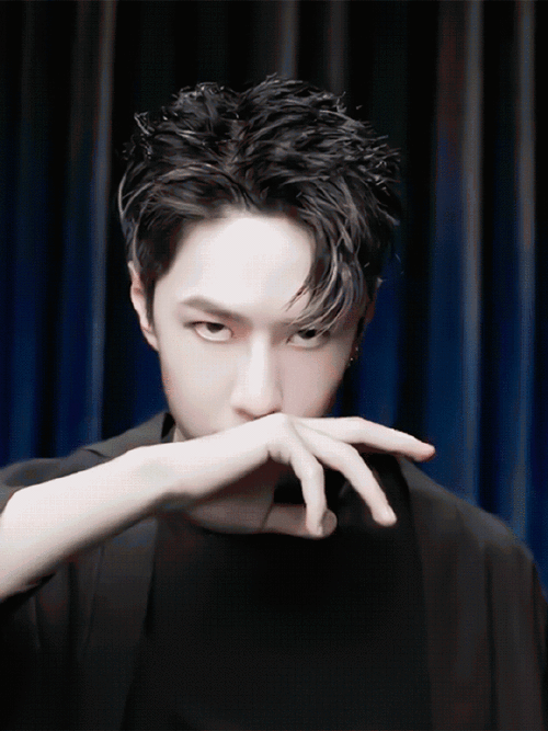 王一博swag挑眉杀##街舞4队长微电影预告