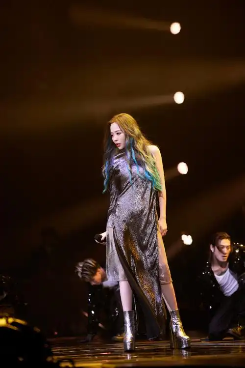 #张靓颖广州演唱会##张靓颖光2023巡回演唱会##张靓颖遥遥领先了##张