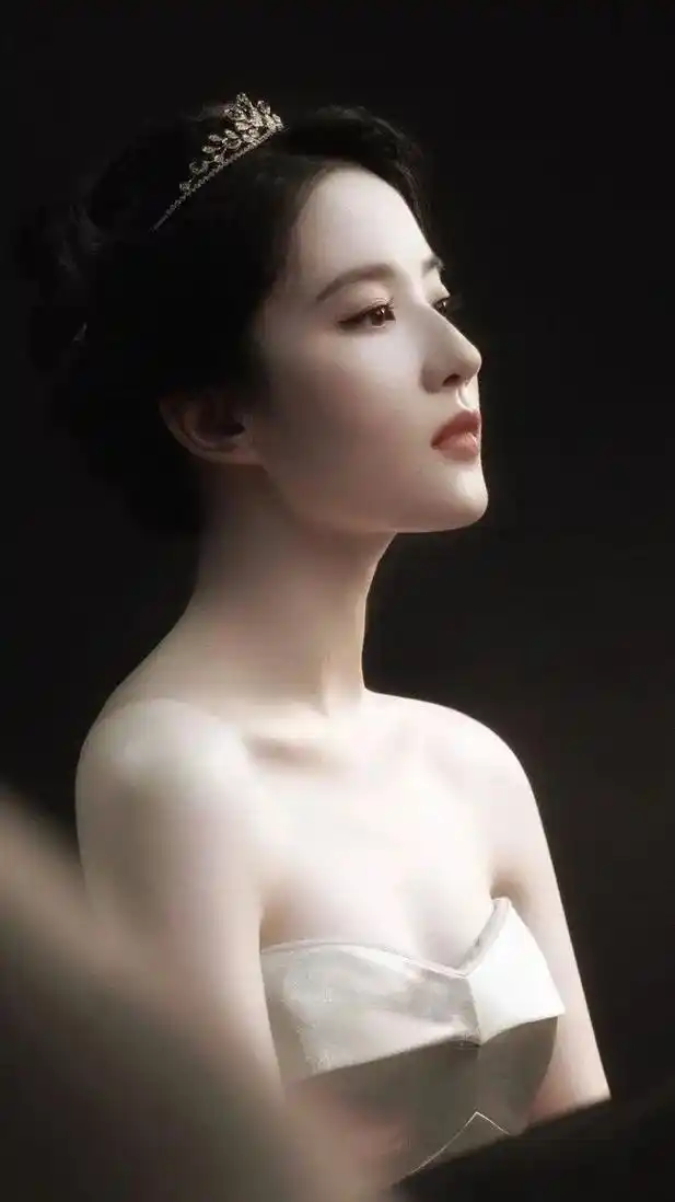 刘亦菲最美照片,最美少女的小美女 - 抖音