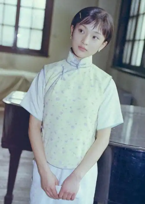 镜头前美若天仙真人黑瘦干瘪这6位上镜脸的女星反差好大