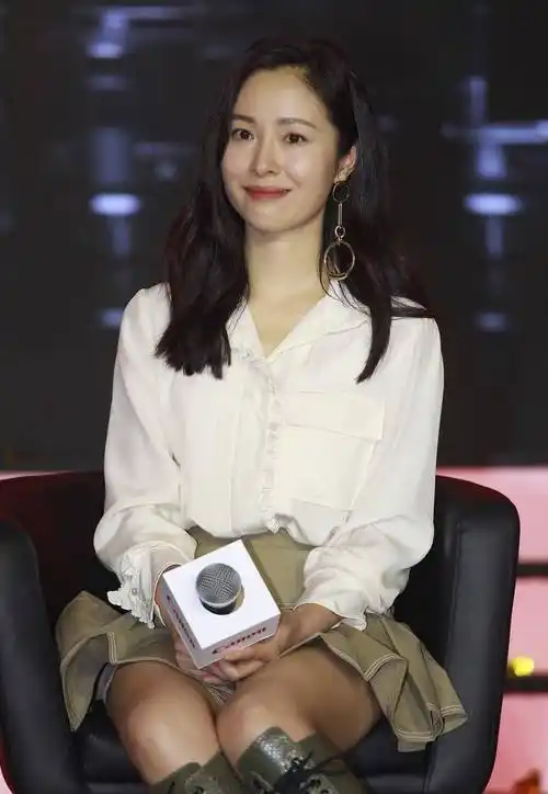 江一燕:靠摄影混入上层社会,如今被分手星途暗淡_资本_罗红_媒体