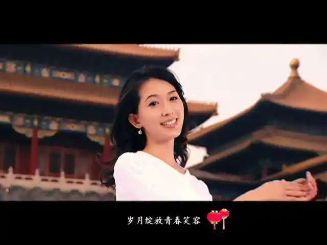 林志玲林志玲背后秀春光林志玲因在大连拍戏