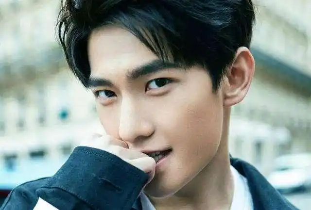 榜3韩国帅气男明星图片韩国男明星名字及照片男星名字大全十位名字贼