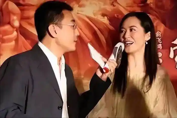 俞飞鸿:解决生理需求,又不一定要靠老公,我有固定伴侣20年了_窦文涛