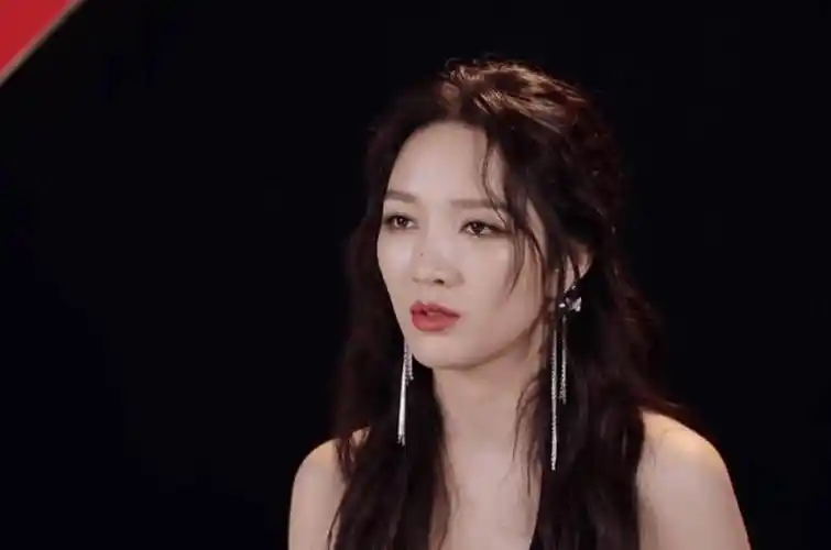 原创性格火辣孟佳在韩无名发合照挡秀智脸其友疑内涵宋茜