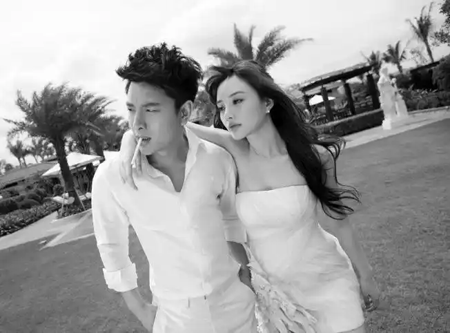 李小璐贾乃亮婚纱照
