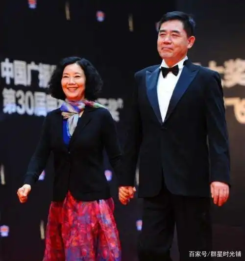 回顾星二代陈月末父亲陈宝国力捧多年也不红38岁还未婚
