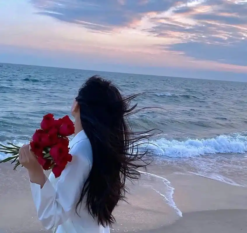 唯美背影,女生头像 背影加天空,每张都出片 	 可以让你长期不换的头像