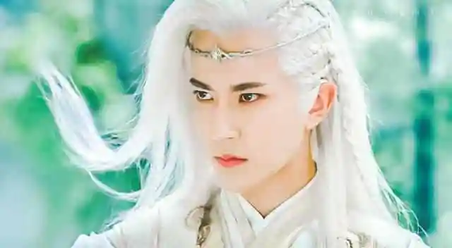 轩辕剑之汉之云于朦胧白发小哥哥太好看要圈粉了