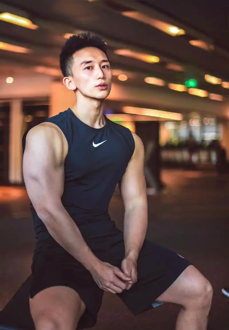 组图:阳刚,帅气的健身小哥哥,身高174的男生,爱运动,有气质