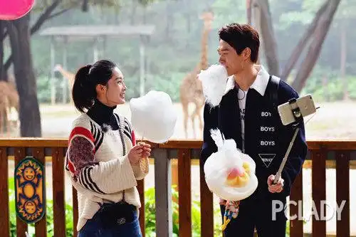 李沁魏大勋家庭背景个人简历