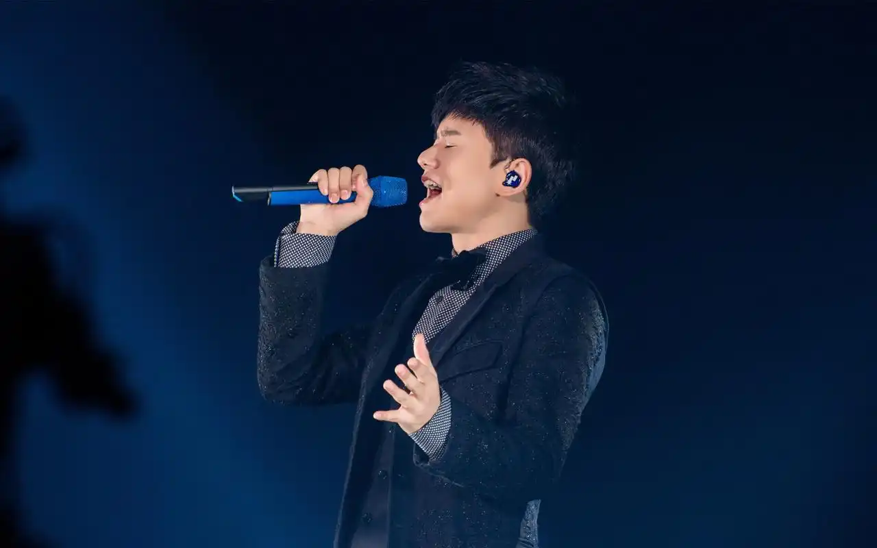 演唱会现场高清帅气图片桌面壁纸高清大图预览1920x1080_大陆明星下载