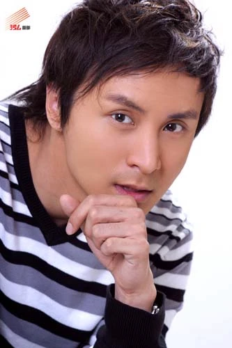 朱桢接手欢乐总动员与何炅比拼天下图