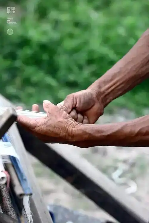 以前的人,夏天太热穿什么?