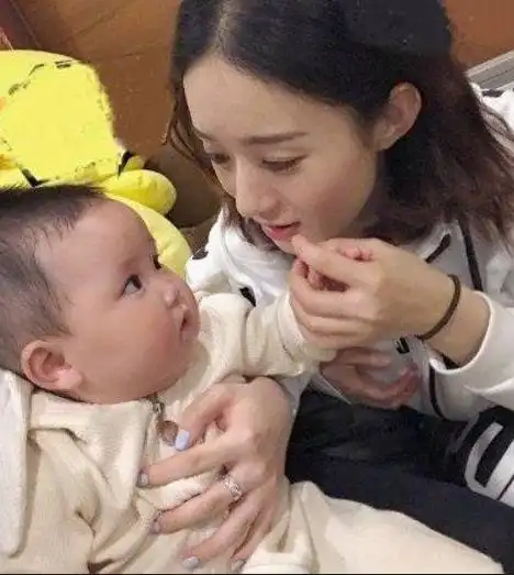 她曾是赵丽颖的替身趁赵丽颖生孩子疯狂接戏今成一线女明星