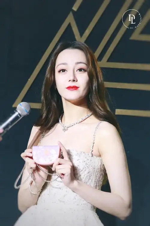 迪丽热巴 星光大赏