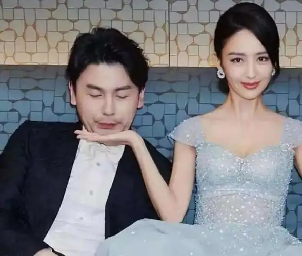 雷佳音落魄时妻子与我结婚陪伴我大火余生我不能辜负她