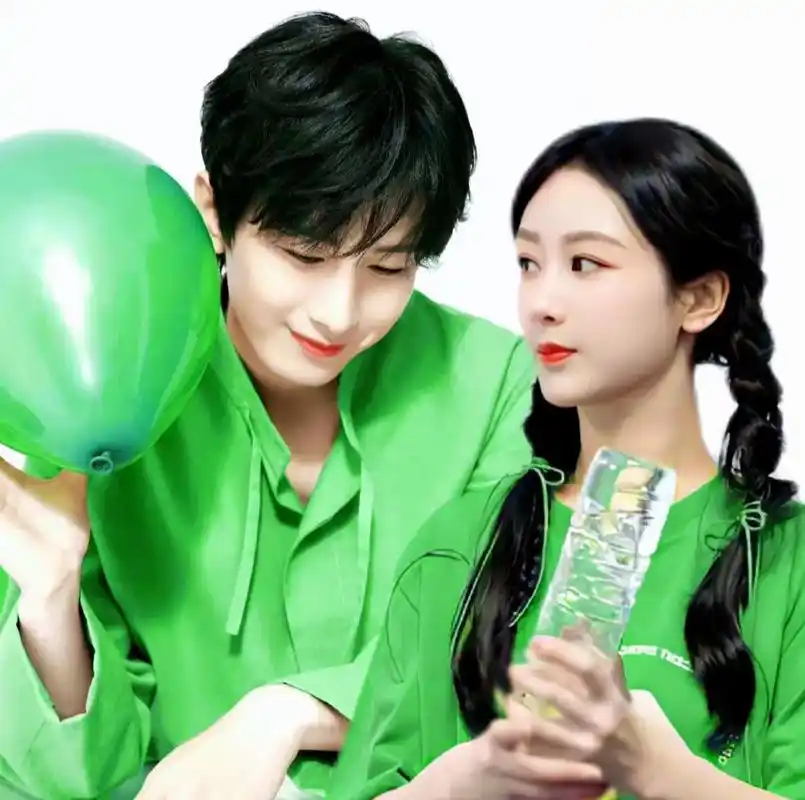 合照 #杨紫成毅沉香夫妇好嗑 #能不能不要限流 - 抖音