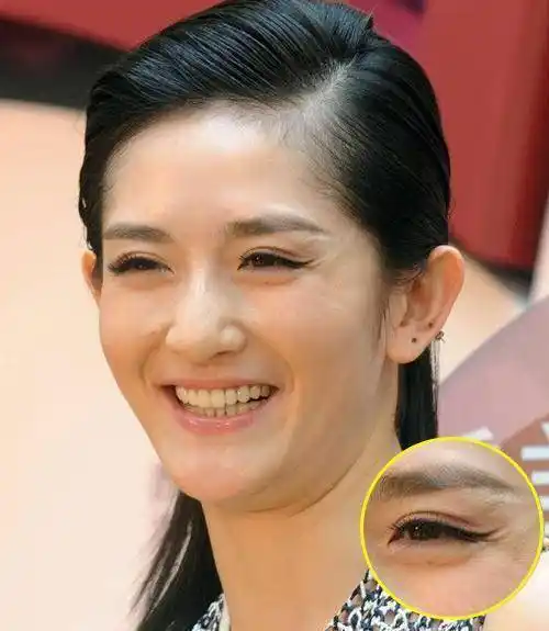 原创当女明星素颜被揭穿真实的皮肤年龄是多大看这个部位就知道了