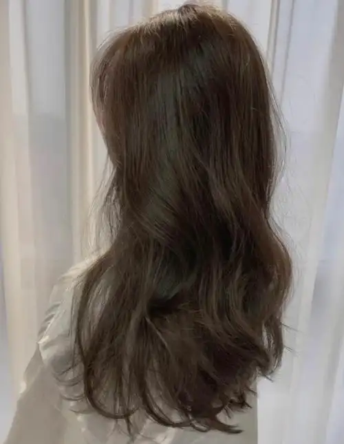 2021最火发色黑茶色临沂染发