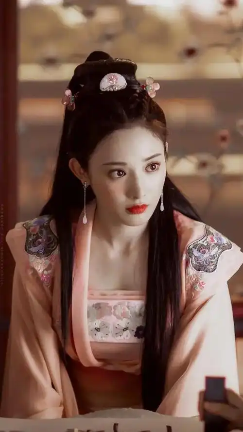 古装剧里女主的造型一个比一个美