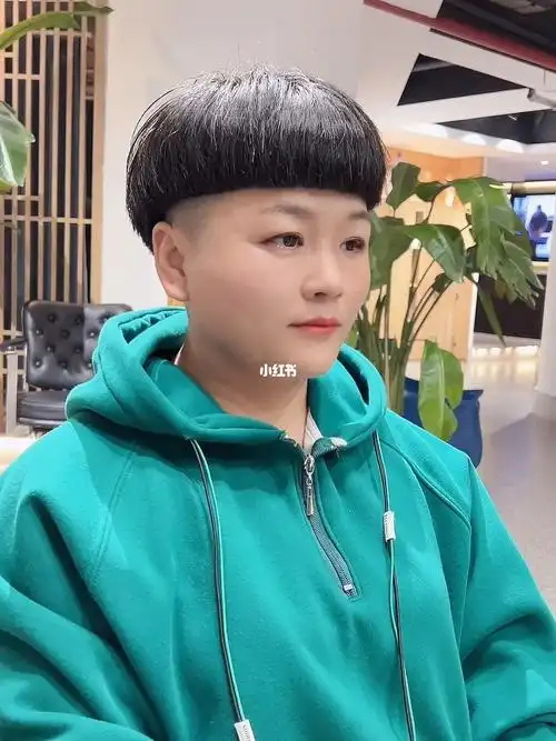 个性盖盖头来一个个性发型