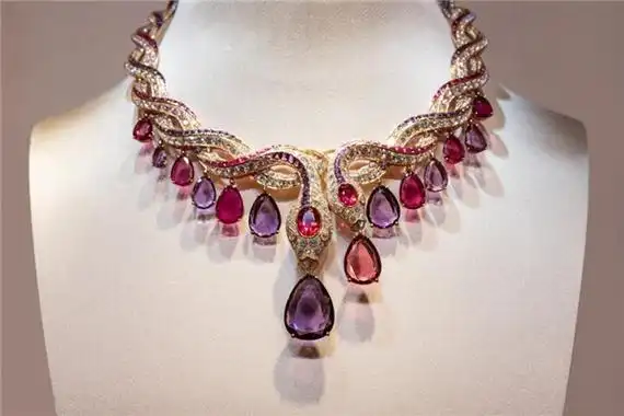 宝格丽奇境伊甸园高级珠宝系列于上海展览中心灿然盛放