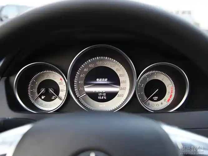 奔驰c级 2013款 c260优雅型--仪表盘 / 106