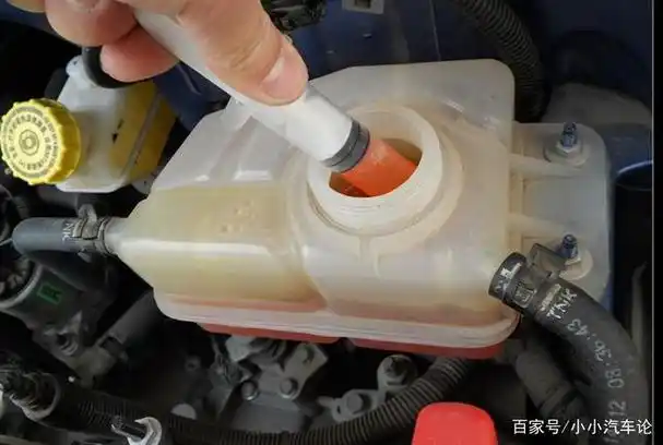 冷却液和防冻液是同一个口吗?防冻液可以自己更换吗?